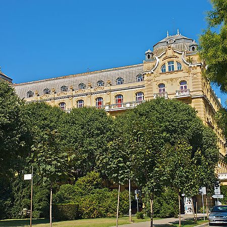 Guest House Hotel Riviera 普拉 外观 照片