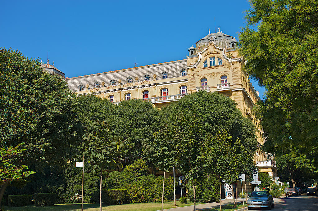 Guest House Hotel Riviera 普拉 外观 照片
